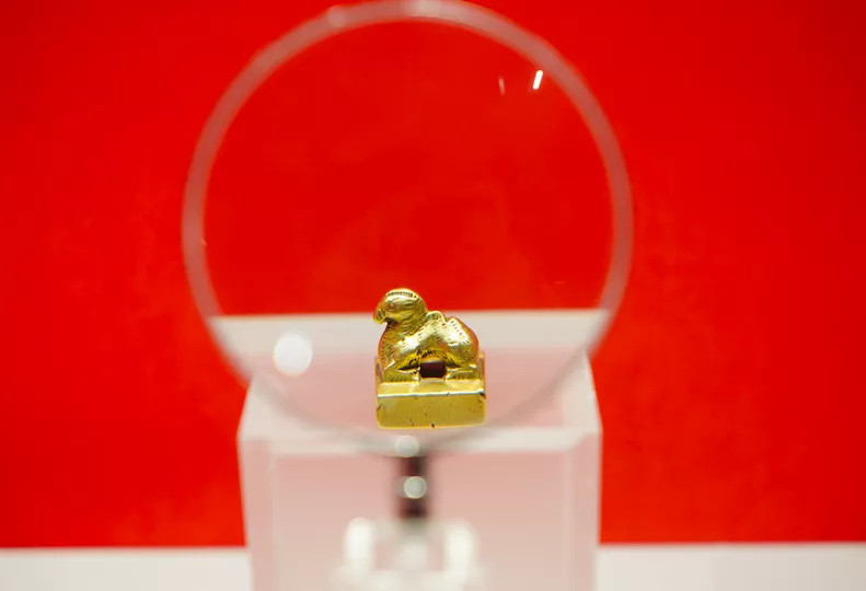 “国家宝藏”重磅文物齐聚一堂,故宫开年大展解锁“何以中国” | 同城展拍