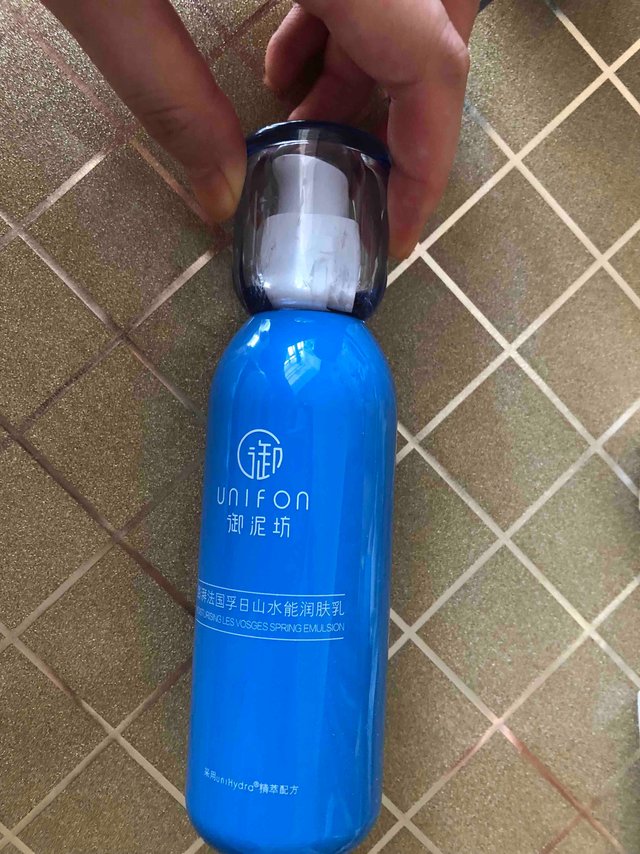 御泥坊水乳真不错
