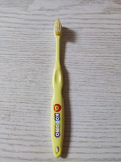 儿童护牙利器—狮王儿童牙刷