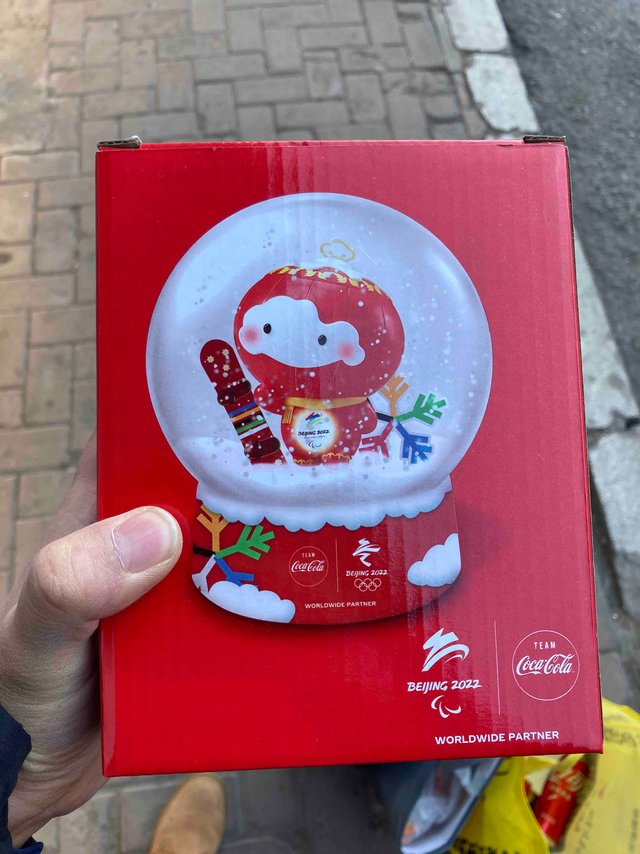 雪容融水晶球