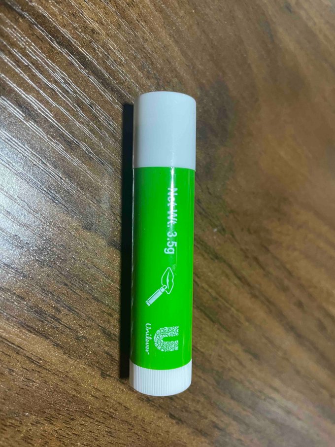 凡士林润唇膏