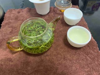 一年新茶变旧茶，莫屯茶，屯茶年年喝陈茶