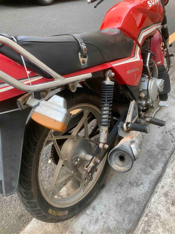 铃木摩托车整车