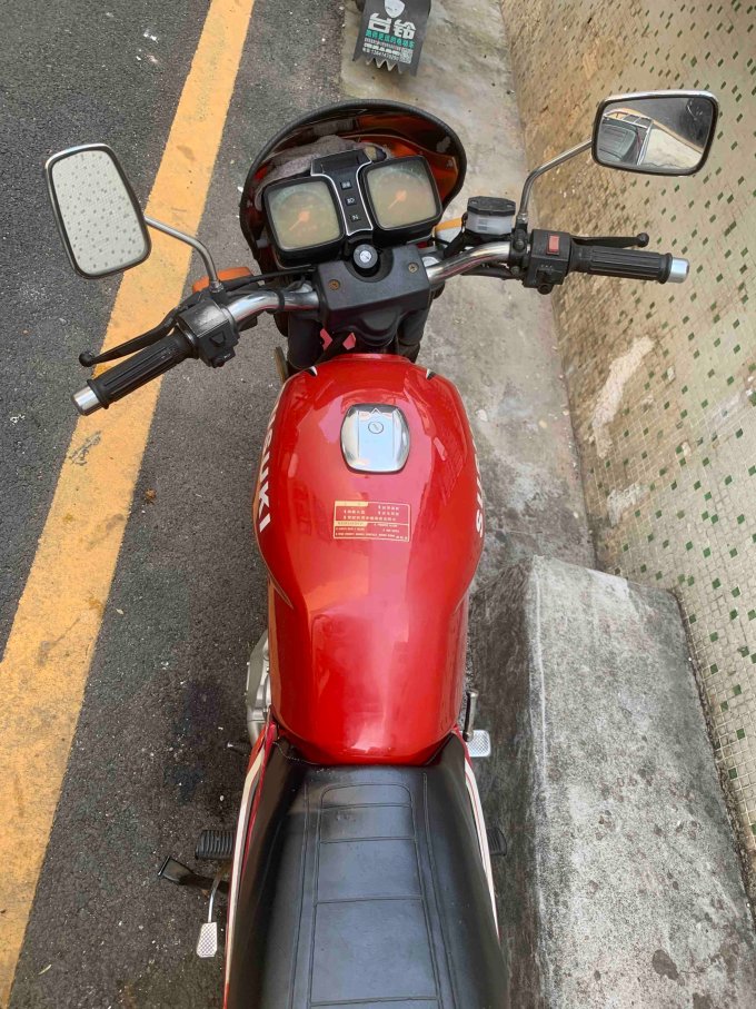 铃木摩托车整车