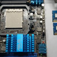 DIY 篇零：华硕ITX Deluxe到底Deluxe吗？