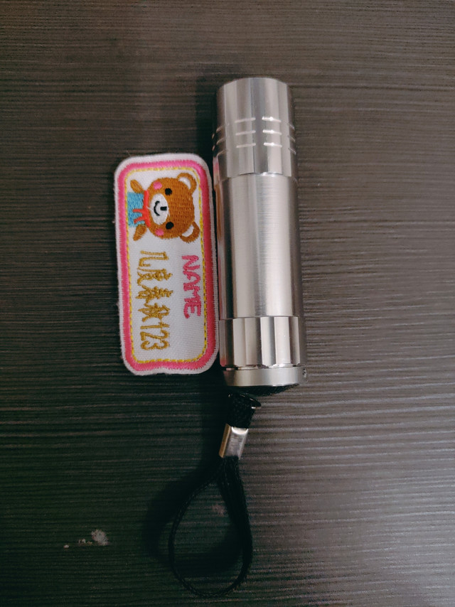 简单拆解便宜购买的手电筒，避坑！