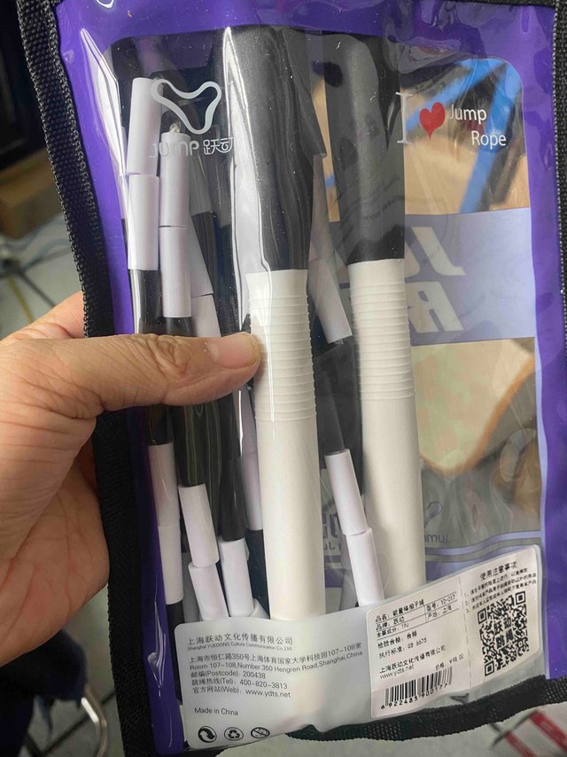 户外撒欢，跳绳真是个好选择哦