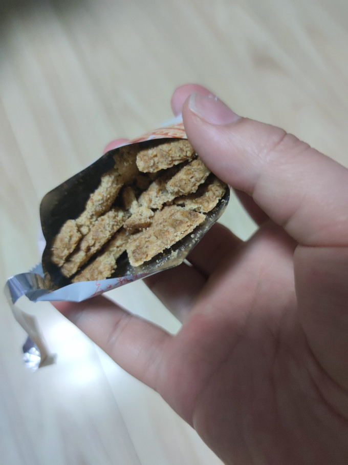 华美饼干糕点