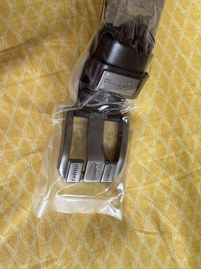 卡帝乐鳄鱼皮带