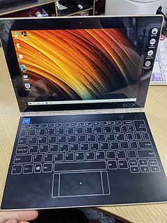 联想yogabook 1代