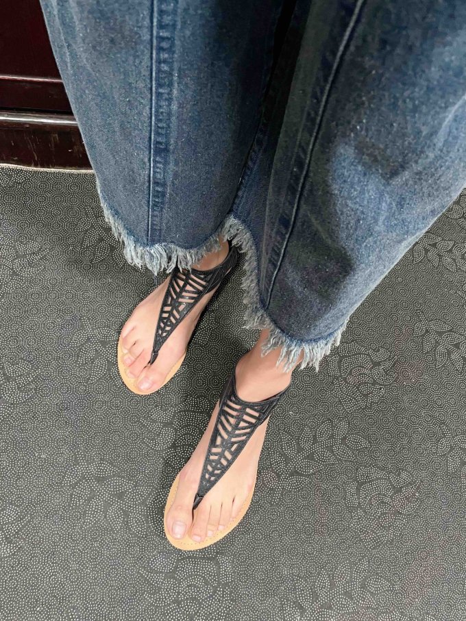 女式拖鞋