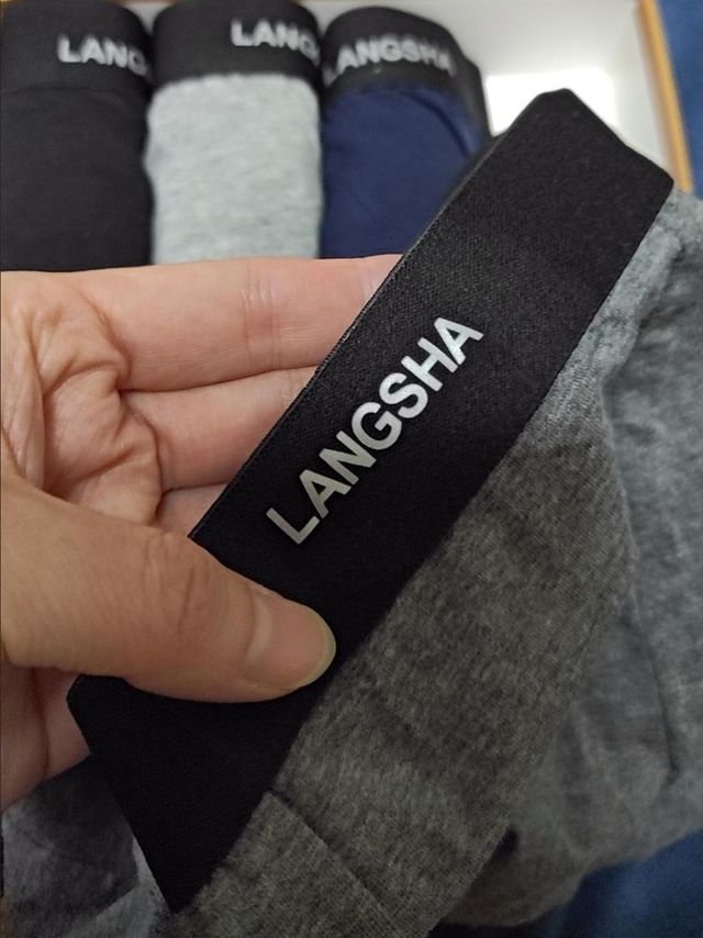 女朋友送男士内裤给男朋友，这很合理吧？