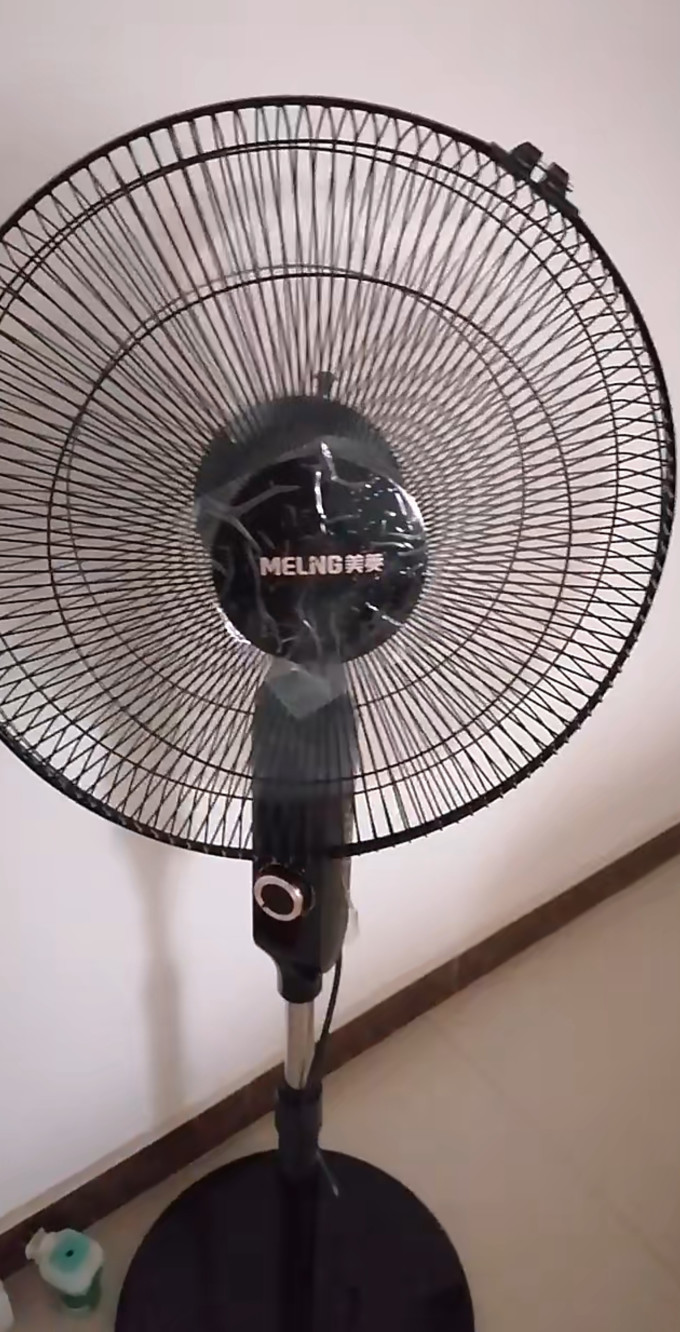 美菱落地扇