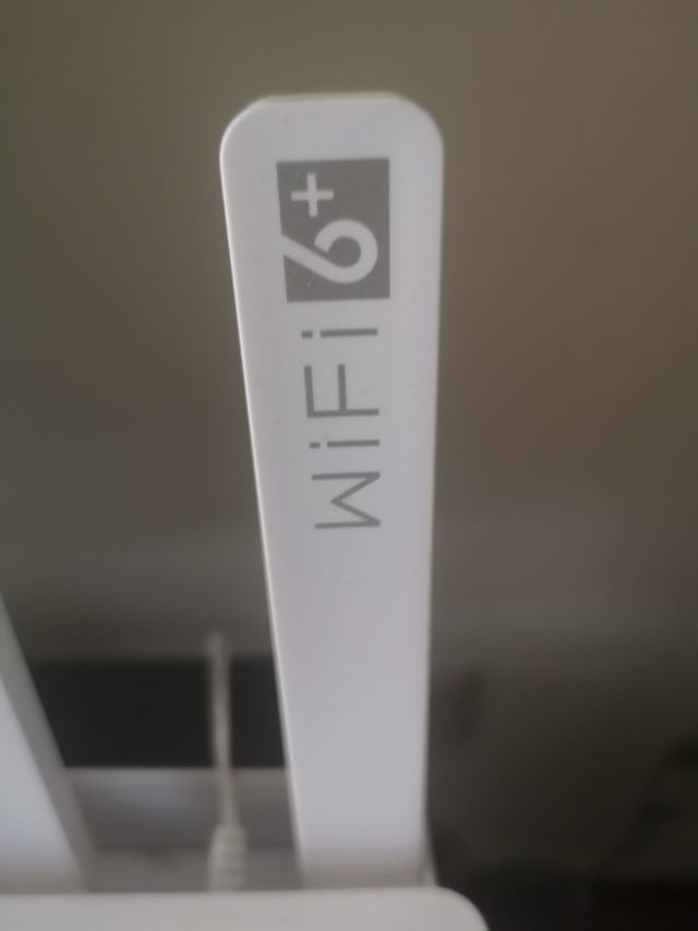 “怀旧”又好用的:荣耀3路由器。