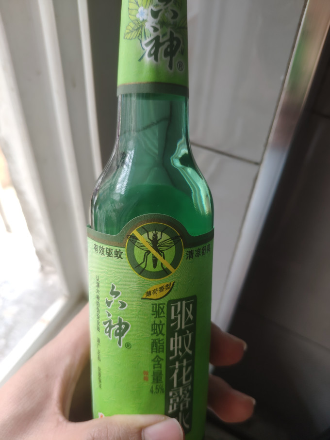 六神驱蚊花露水
