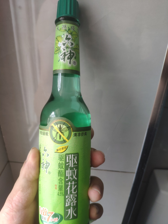六神驱蚊花露水