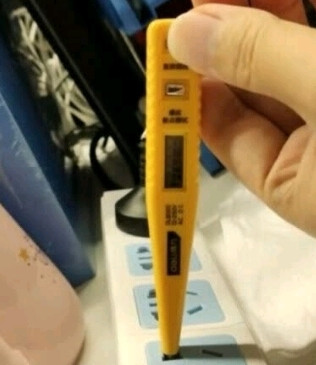 得力测电笔