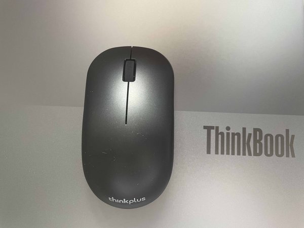 買Thinkbook 16+送的鼠標🖱