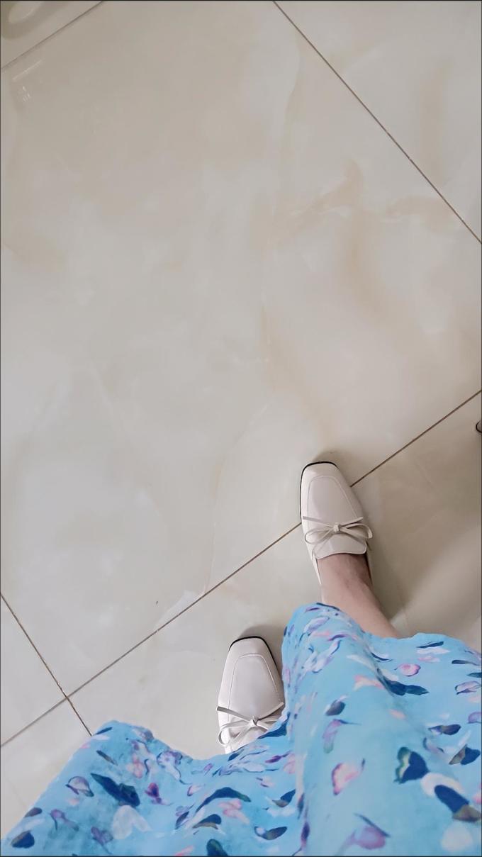 女式拖鞋