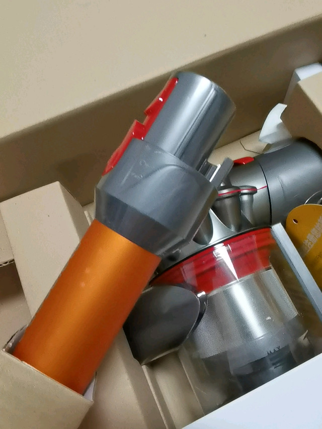 天猫超市1499元到手戴森V8吸尘器