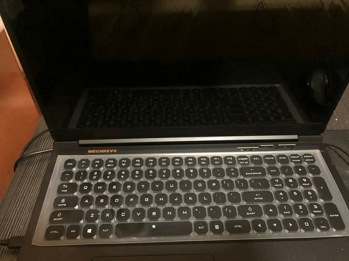 机械革命笔记本电脑