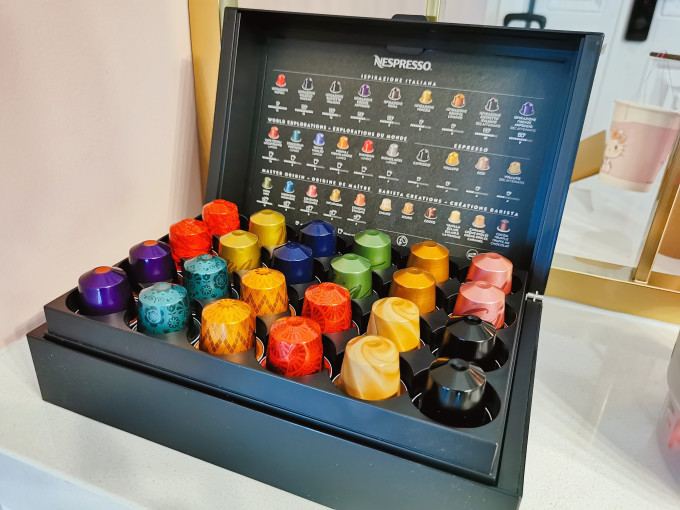 3块钱一颗奈斯派索咖啡胶囊,还送展示盒!