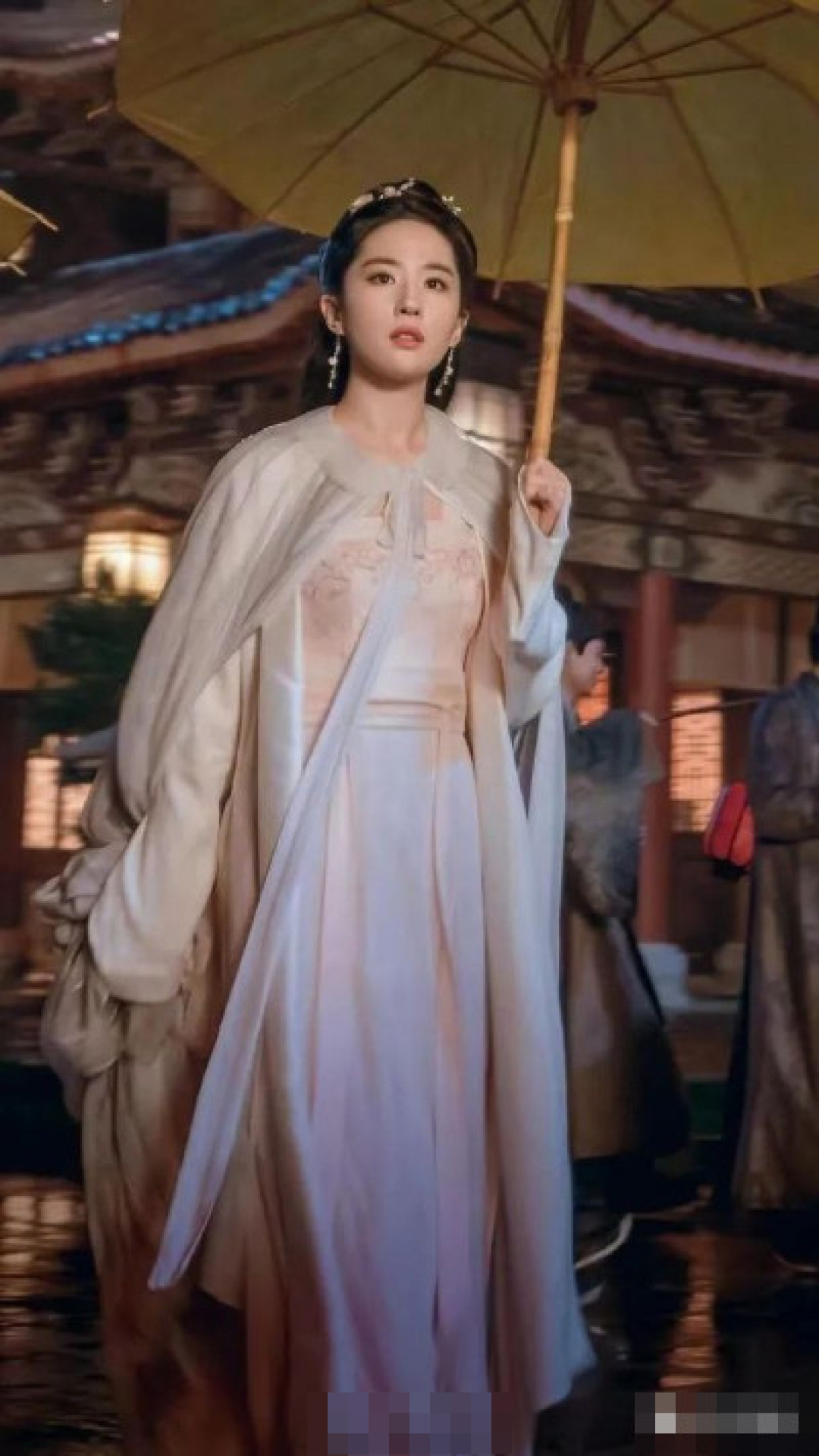 而且天仙姐姐这么多年了,好像都没什么变化,果然,岁月杀的只有普通人