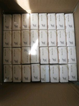 菲羽的抽纸每个月都要买上一箱