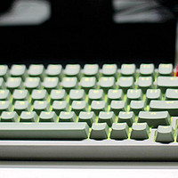 我的键盘能“换挡”！ 随时按需切换手感的双飞燕血手幽灵3玩家3变速光轴机械键盘T98