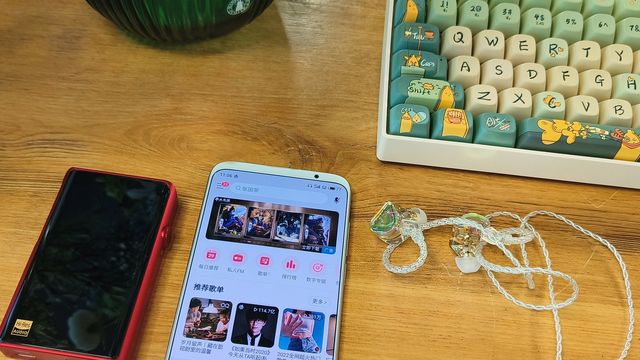 锦瑟香也 突然发布了一个新品牌耳机