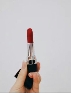女人一生一定要有的一支口红—迪奥999