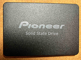 入手Pioneer生产的240GB固态盘