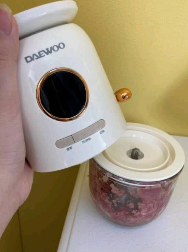 实用+好用+颜值+大品牌=大宇辅食机