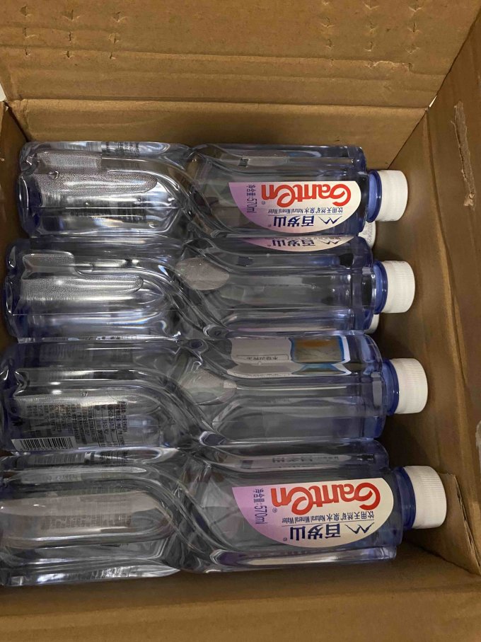 喝水要选天然矿泉水百岁山挺好