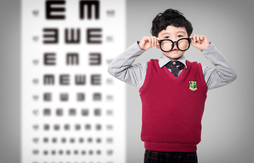 惊！东亚青少年的近视比率高达80%…孩子视力检查你是不是也经常忽视？