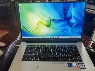 HUAWEI LMateBook D 1