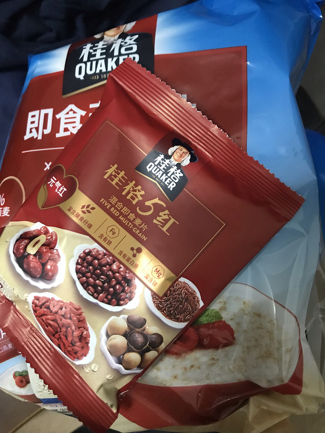 买了那么多次，第一次有赠品