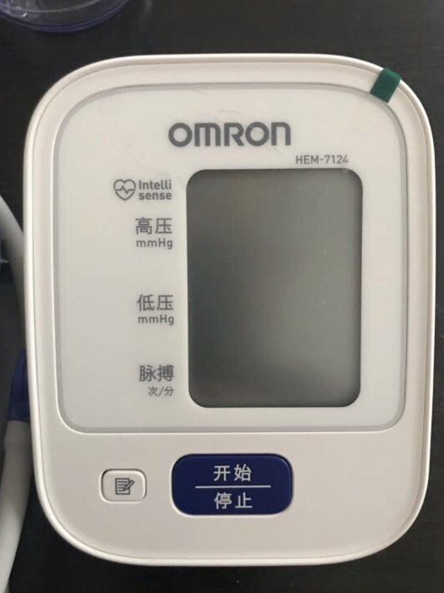 欧姆龙电子血压计 HEM-7124