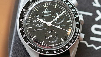 OMEGA与SWATCH联名计时表MoonSwatch实物测评来了