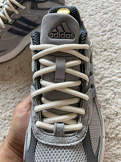 Adidas 的复古跑鞋分享