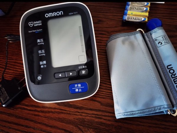 欧姆龙HEM-7211血压计