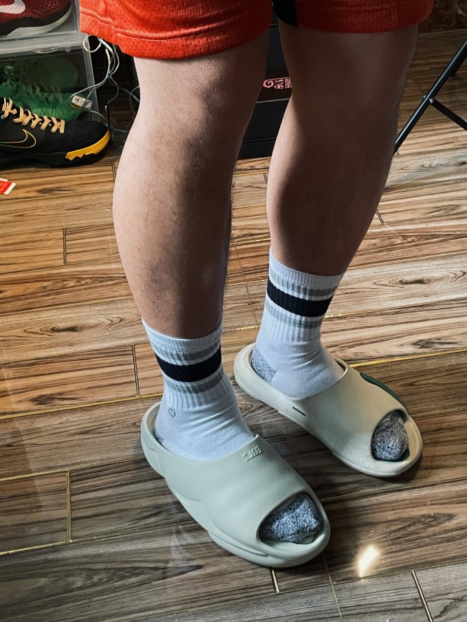 男式拖鞋