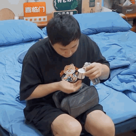 沈腾这个精致老boy的同款,是最好驾驭的明星同款……