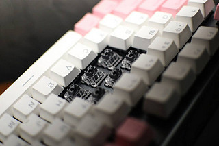 雷柏V530防水背光游戏机械键盘