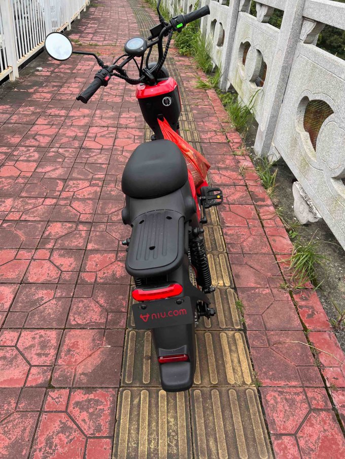 小牛电动电动车