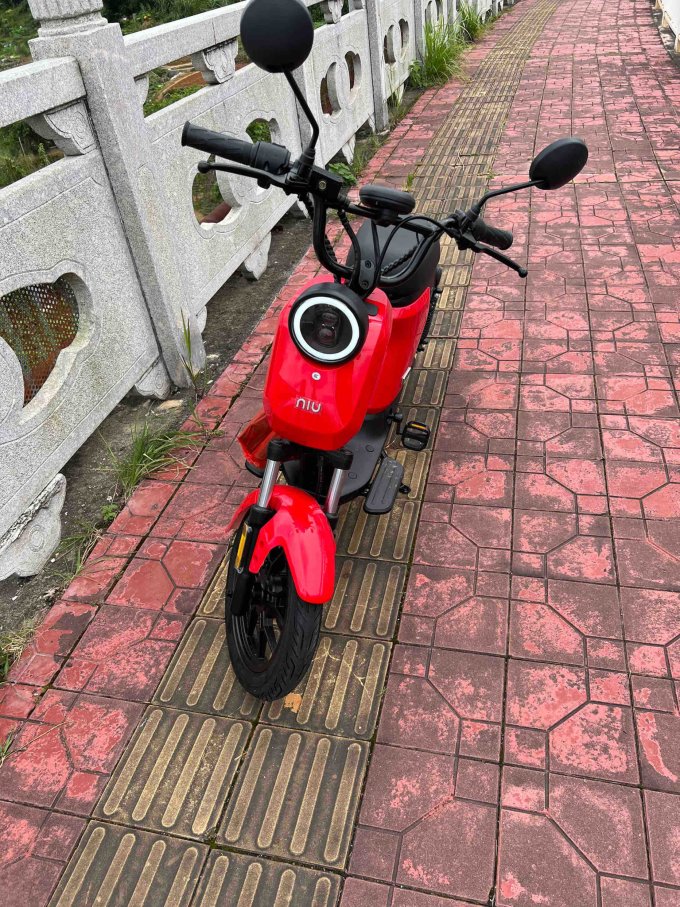 红色就是骚气,晒小牛uqis