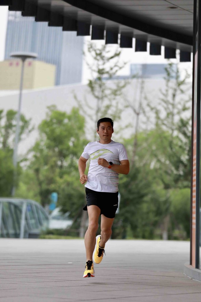索康尼跑鞋