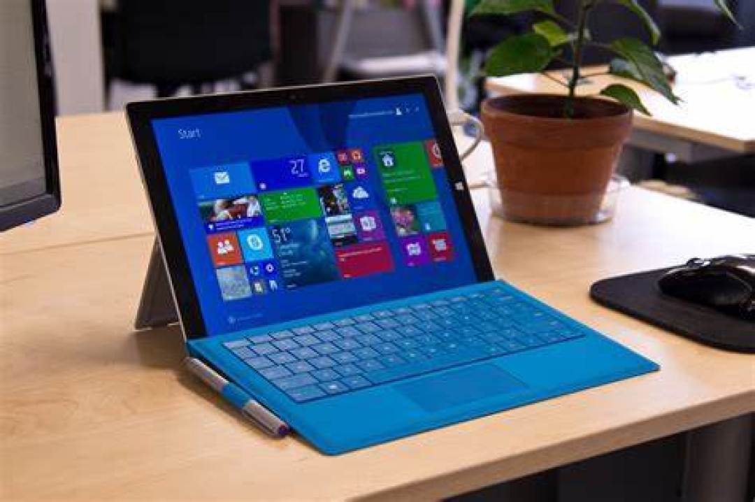 微软宣布:召回 Surface 电源线,免费换新