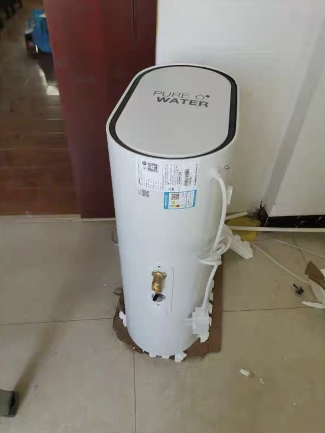 美的电热水器