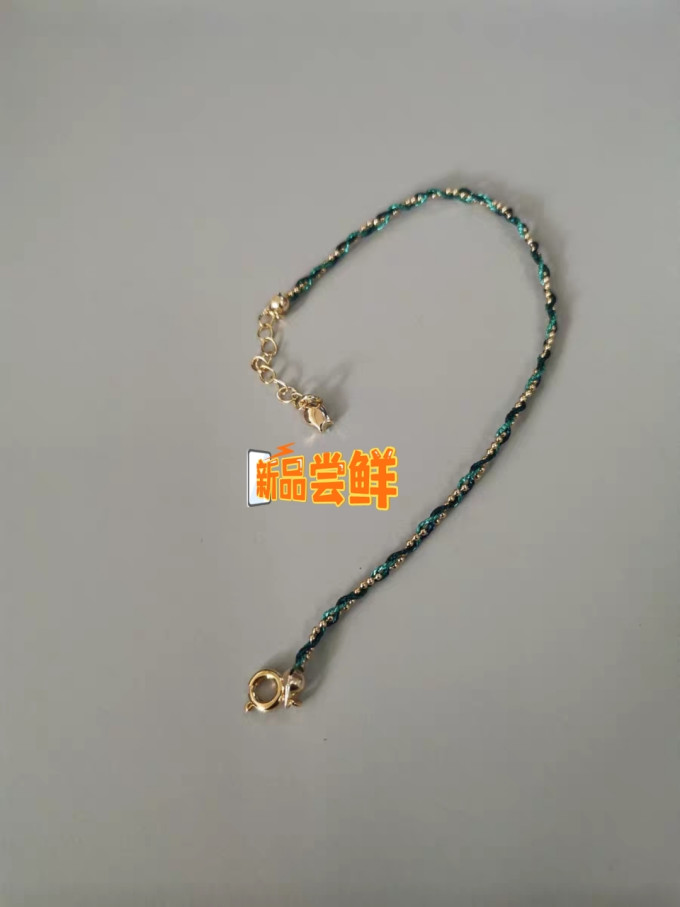 时尚饰品